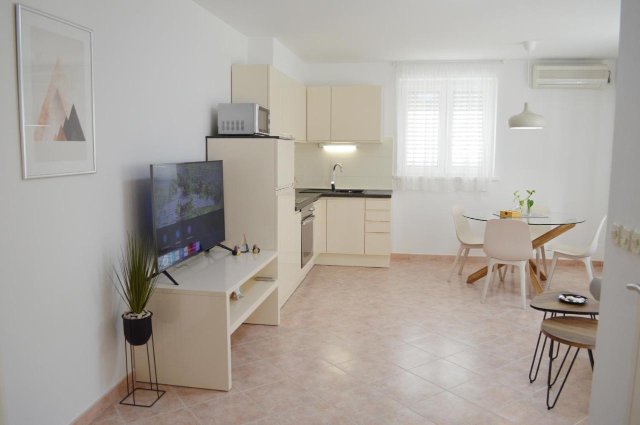 Apartmani Milin Zadar Exteriör bild
